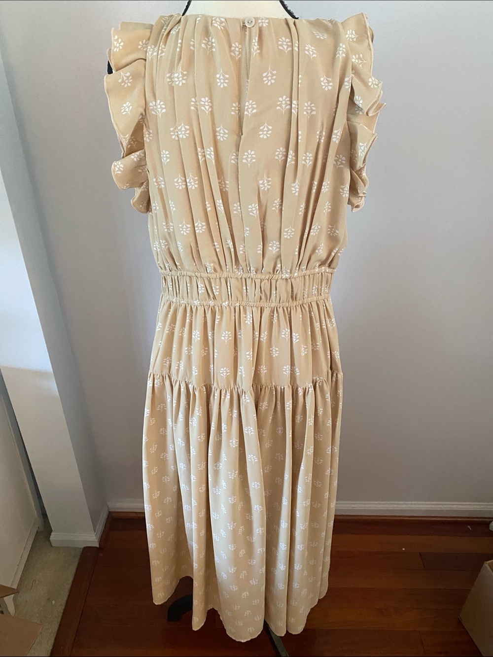 Ann Taylor NWT size 6 maxi dress - Picture 4 of 8